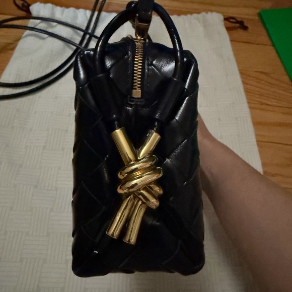 Bottega mini loop metal knots - Picture 3 of 8